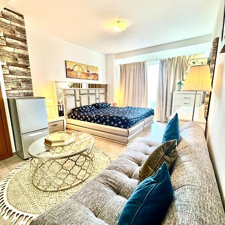 Ferienwohnung Travelers Backpackers Dubai Exterior foto